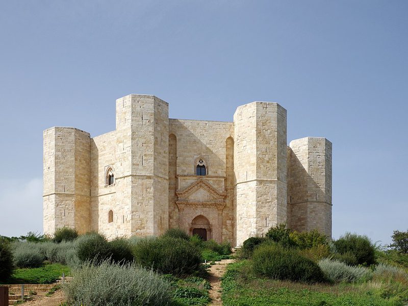Expertise Apulia - castel del monte_home