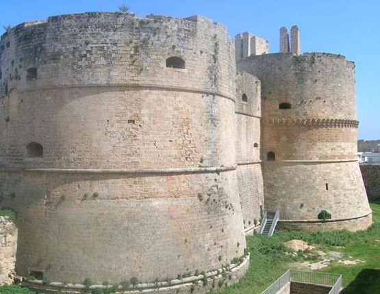 Expertise Apulia - Castello-Otranto