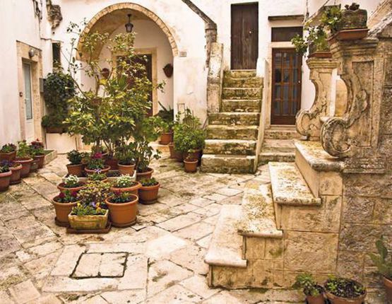 Expertise Apulia - locorotondo_borgo